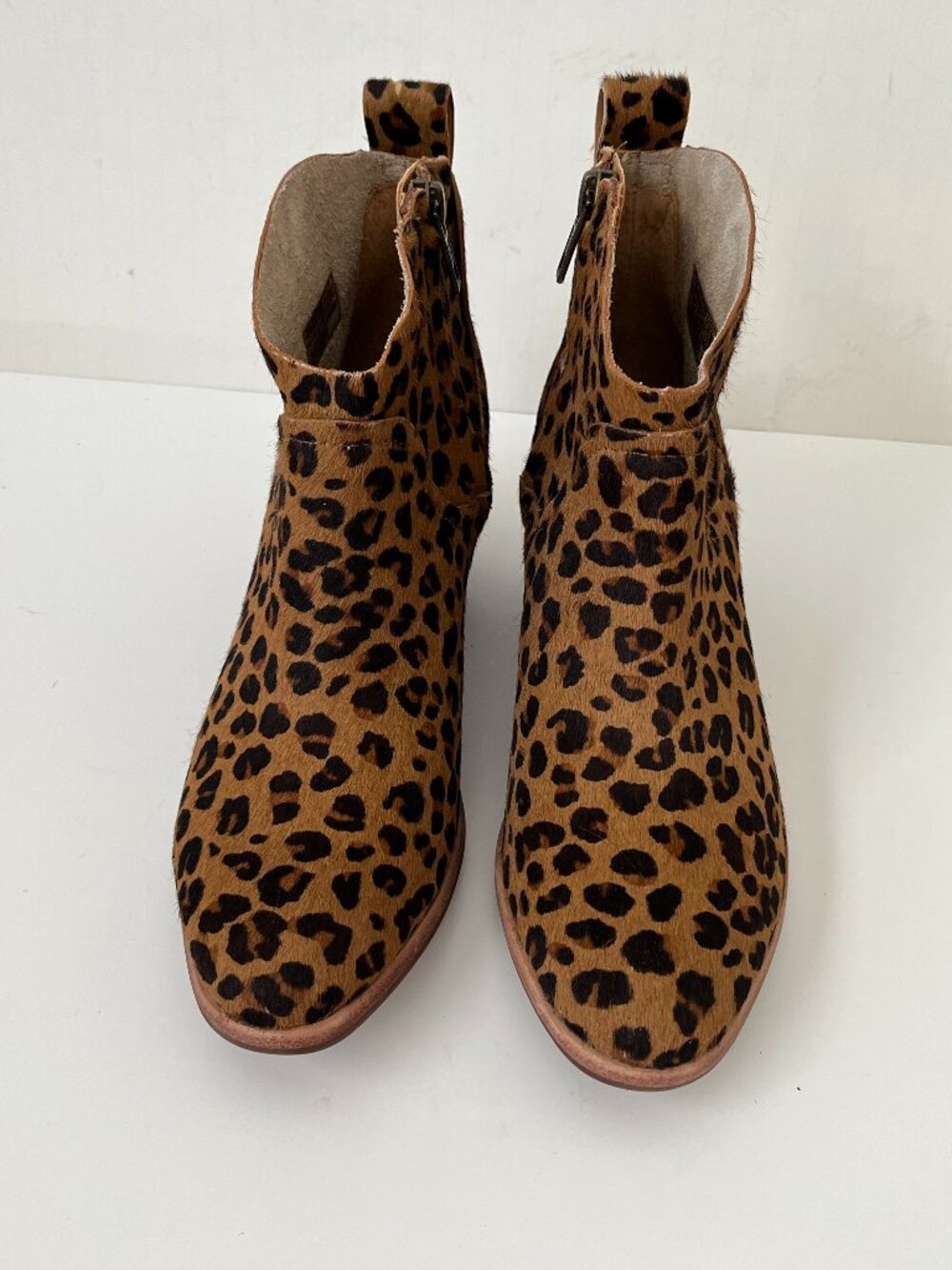 Ugg Kingsburg Leopard Print Calf Hair Zip Up Chelsea Ankle Boots Women's Size 6